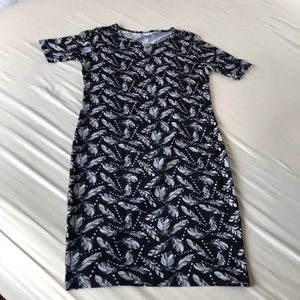 Feather print Lularoe Julia size XL